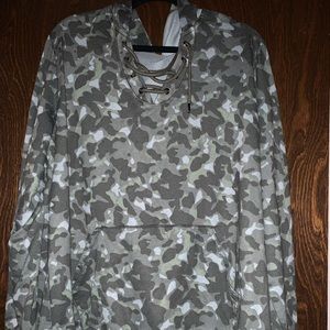 Camo lace sweatshirt